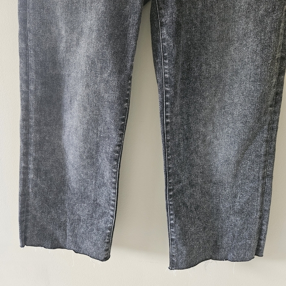 Mother Black Dark Wash Wide Leg Cropped Jeans - Picture 3 of 12